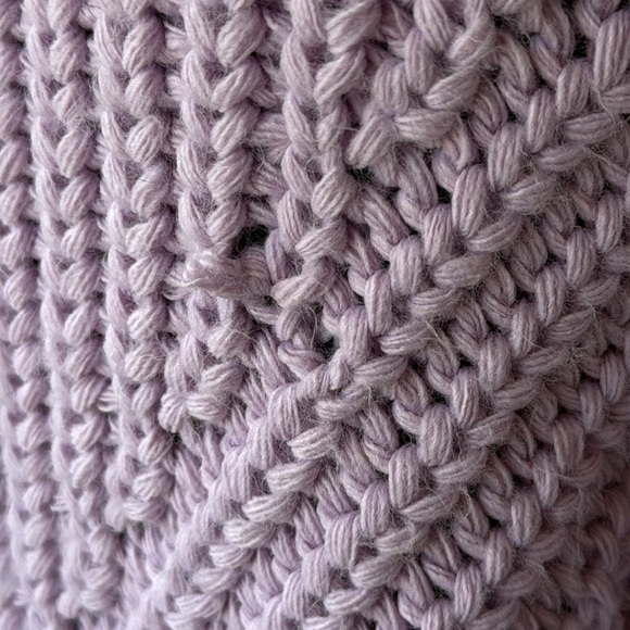 Mavi | Knit Lavender Cropped  Sweater - Picture 5 of 10